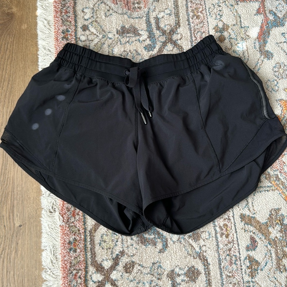 Lululemon hotty hot 2.5 mid rise